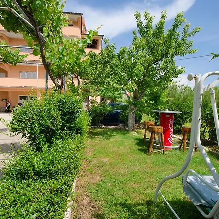 Rajka Apartment Lopar