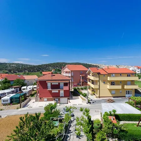 Rajka Apartment Lopar