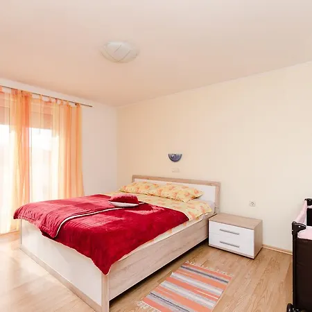 Apartment Rajka Lopar