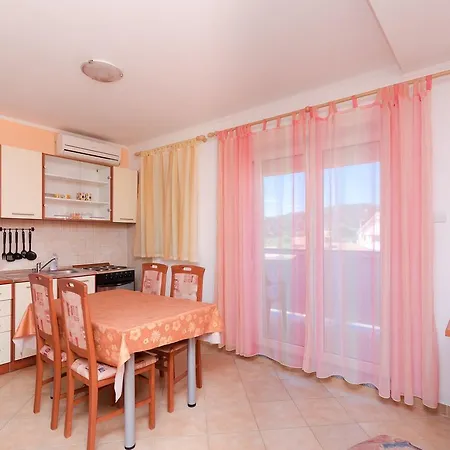 Rajka Apartment *